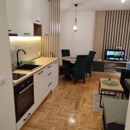 Quercus Apartment